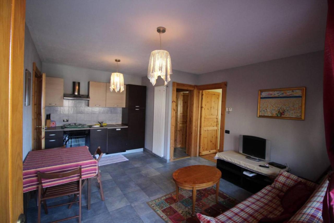 Casa Adriana Apartment Saint-Vincent Bagian luar foto