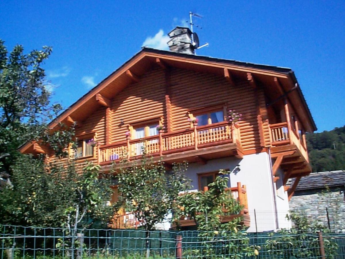 Casa Adriana Apartment Saint-Vincent Bagian luar foto